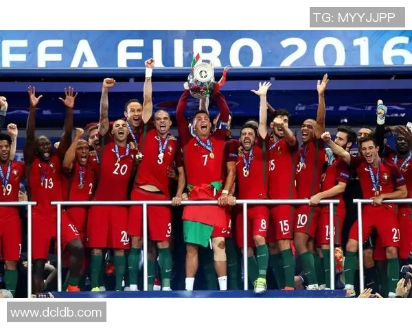 意大利足球明星在欧洲杯的辉煌历程与传奇瞬间回顾 意大利足球明星在欧洲杯的辉煌历程与传奇瞬间回顾