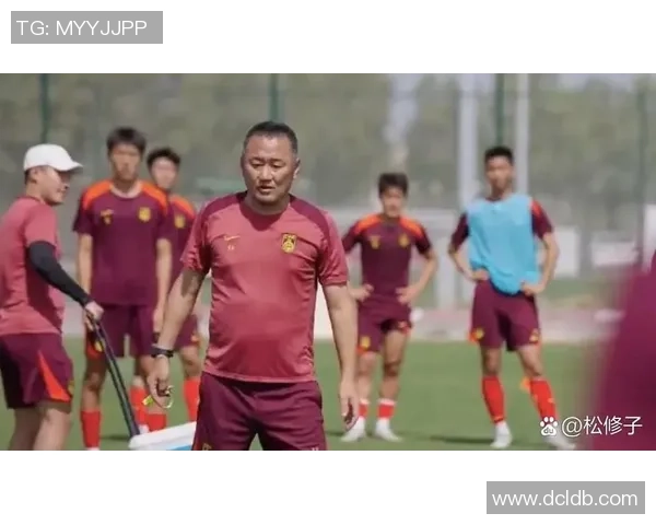 杭州足球队个人能力引发热议球迷对球员表现的不同看法分析