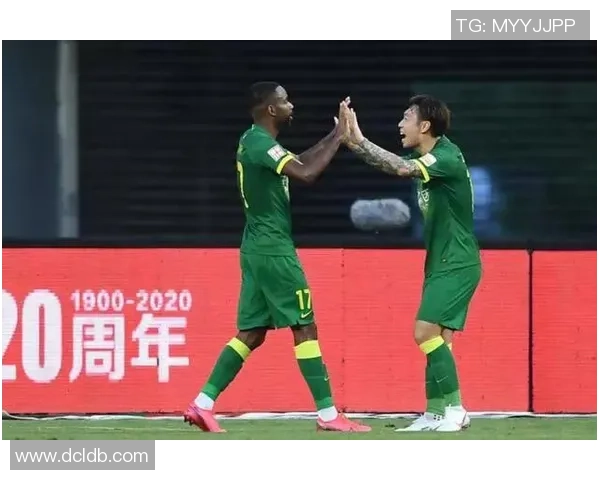 武汉羽毛球队与广州羽毛球队赛后战术分析与复盘探讨